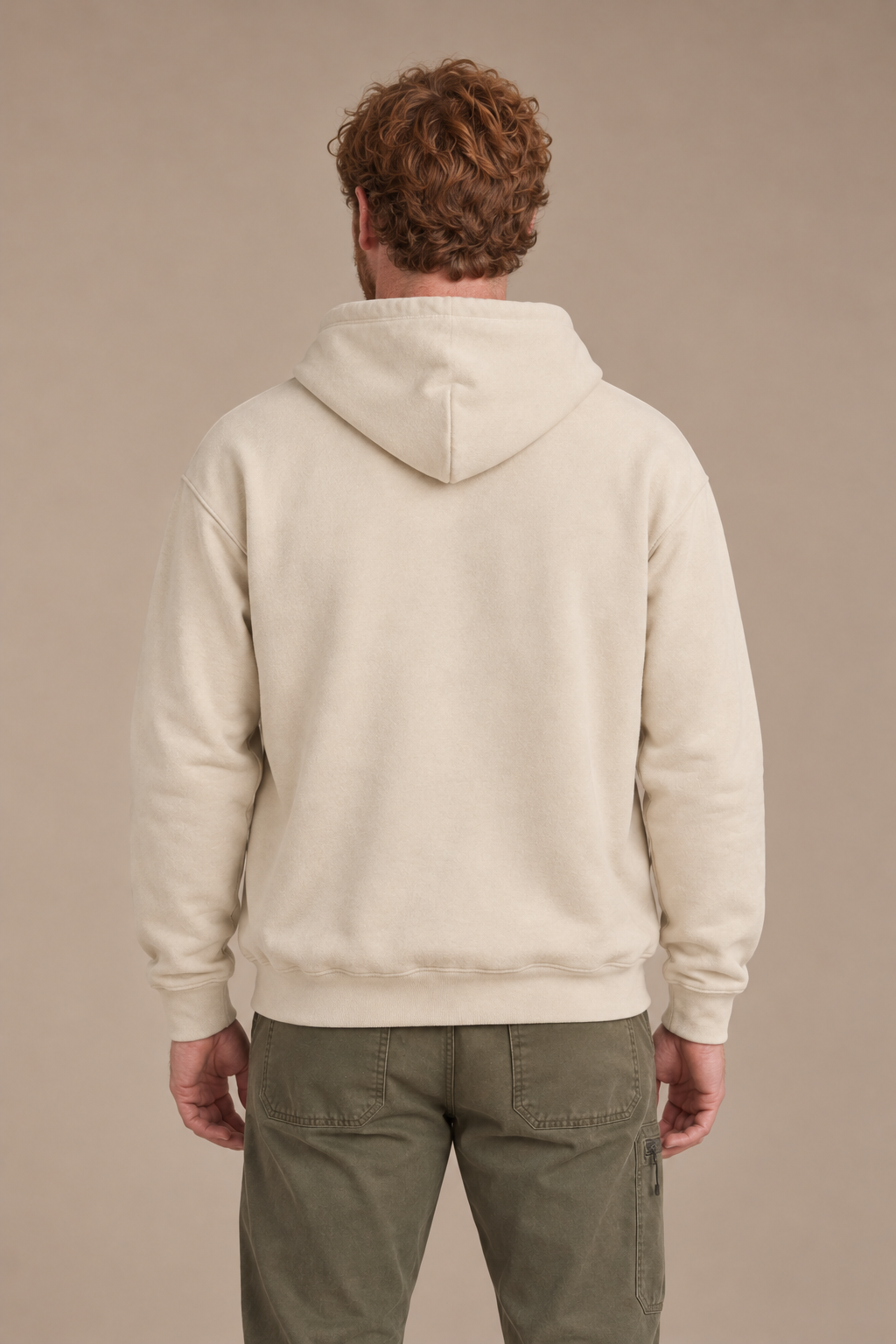 Vagabond mountain back — alternate studio model view
