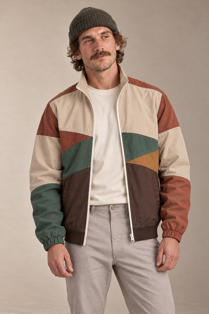 Vagabond wayfarer — matching studio gallery view 2
